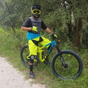 Meet your Posher, Eduardo